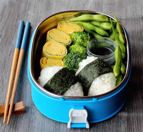 traditional japanese bento lunch box